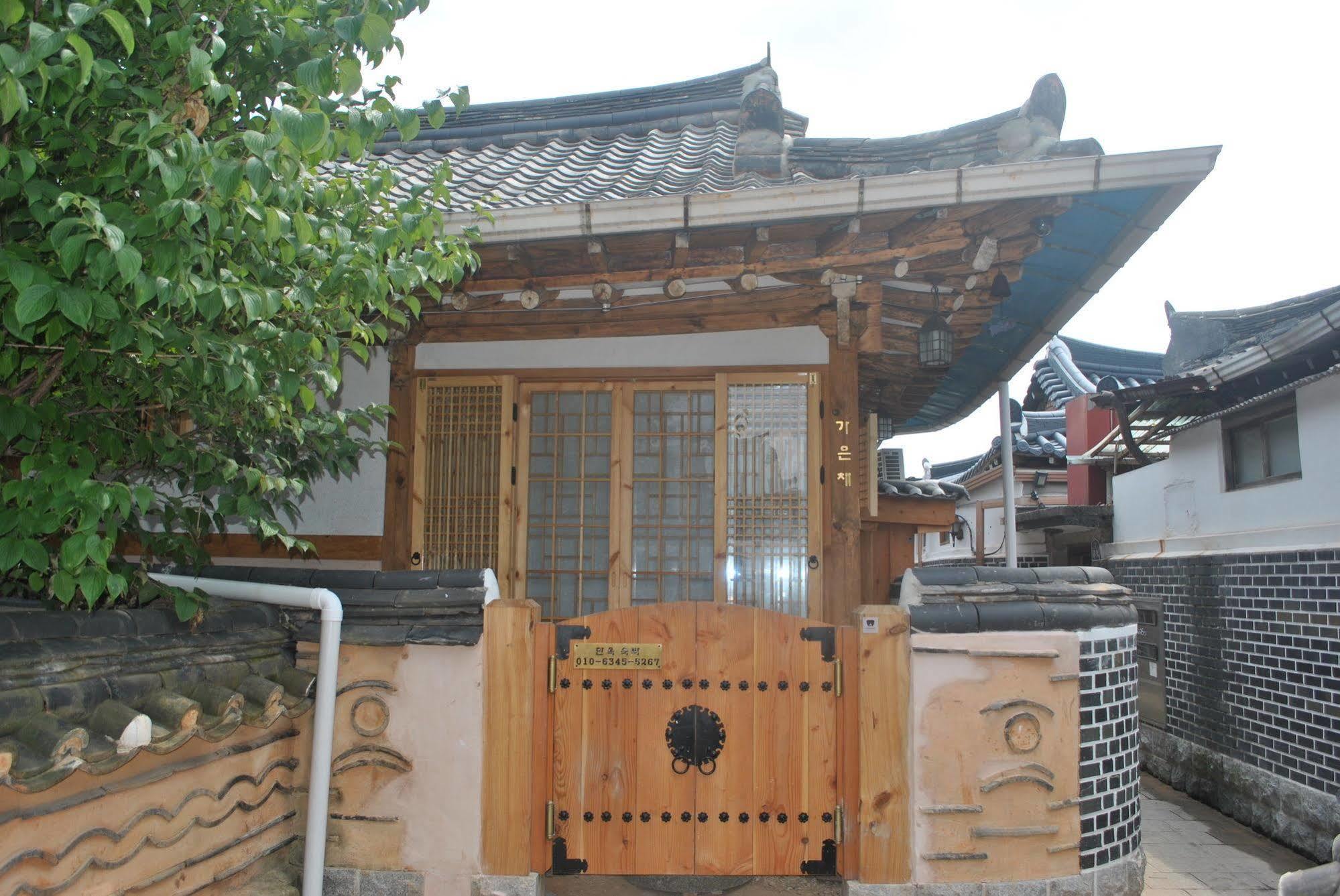 Gaeunchae Hotel Jeonju Exterior photo